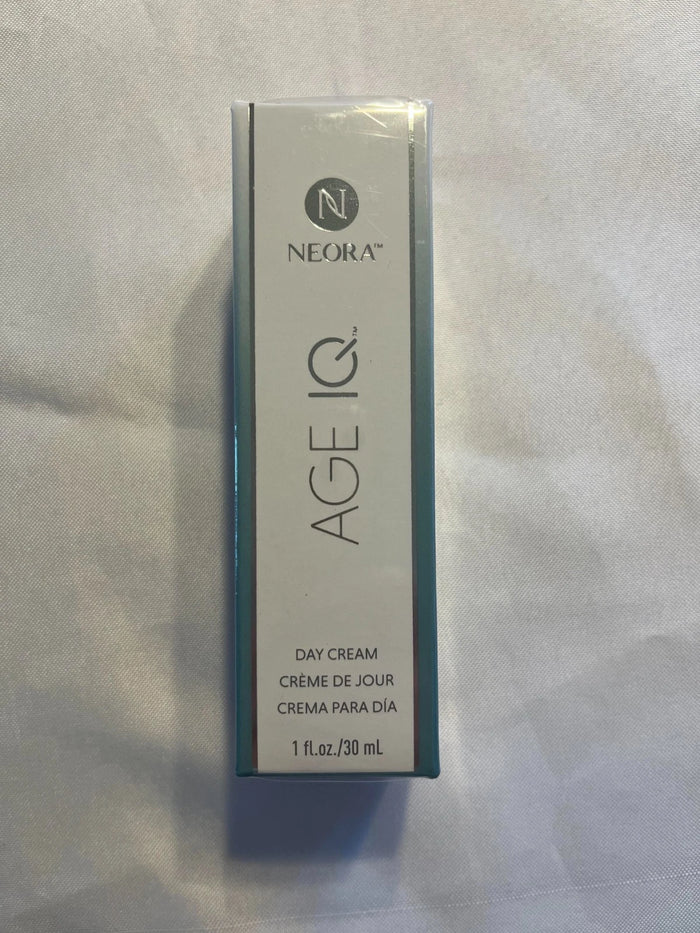 Neora Age IQ Night Cream 1 fl oz – Age Defying Overnight Face Moisturizer | NIB